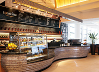 アジア太平洋地区のシェラトンホテル初展開のカフェ