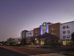 Holiday Inn Express Suites Belmont by IHG