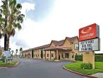 Econo Lodge Inn & Suites