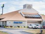 Days Inn by Wyndham Middleburg Heights