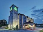 La Quinta Inn & Suites by Wyndham DFW Airport West  Euless