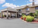 Comfort Inn & Suites - near Robins Air Force Base Main Gate