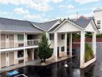 Days Inn by Wyndham Dahlonega University Area