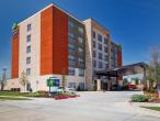 Holiday Inn Express & Suites Moore, an IHG Hotel