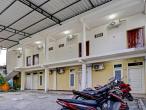 OYO 91653 Grand Syariah Hagawa Lamongan  Near SPORT CENTER LAMONGAN
