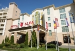 アルバ　ホテル