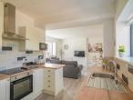 Modern Apartment in the Cotswolds Sleeps 6