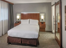 DoubleTree by Hilton Hotel Omaha Southwest