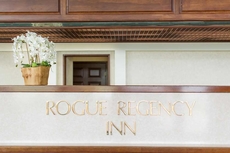 Rogue Regency Inn and Suites