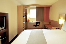 Ibis Paris Porte D'Orleans