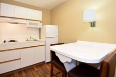 Extended Stay America Select Suites Atlanta Cumberland Mall