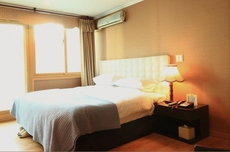 Lake Hills Hotel Songnisan