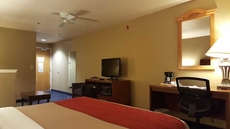 Comfort Inn & Suites Sequoia/Kings Canyon