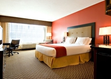 Holiday Inn Express & Suites Eugene Downtown - University