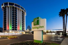 Holiday Inn Long Beach Airport, an IHG Hotel