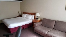 Ramada by Wyndham Pinewood Park Resort North Bay