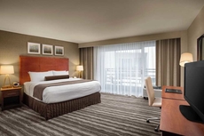 Crowne Plaza Portland-Lake Oswego, an IHG Hotel