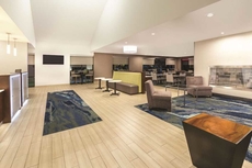 La Quinta Inn & Suites by Wyndham Philadelphia Airport