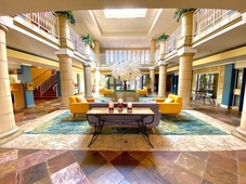 Atrium Hotel at Orange County Airport