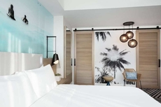 Diplomat Beach Resort Hollywood, Curio Collection by Hilton