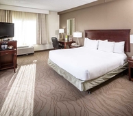 DoubleTree by Hilton Hotel Boston - Milford