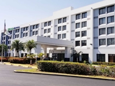 Holiday Inn Express & Suites Miami - Hialeah, an IHG Hotel