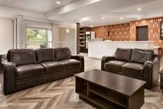 Super 8 by Wyndham Ajax/Toronto On