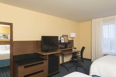 Fairfield Inn and Suites By Marriott St Charles