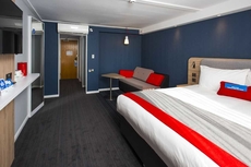 Holiday Inn Express Portsmouth - North, an IHG Hotel