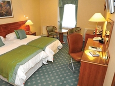 BEST WESTERN Swindon Blunsdon House Hotel, BW Premier Collection