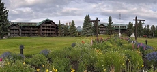 Glacier Park Lodge