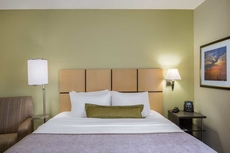 Candlewood Suites Jefferson City, an IHG Hotel