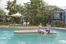 Broadwater Beach Resort