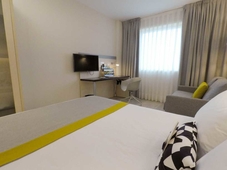 Holiday Inn Express Pamplona, an IHG Hotel