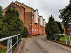 DoubleTree by Hilton Reading M4 J10