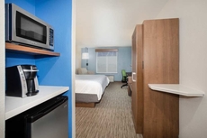 Holiday Inn Express & Suites Chowchilla - Yosemite Park Area, an IHG Hotel