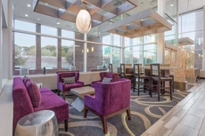 La Quinta Inn & Suites by Wyndham Clifton/Rutherford