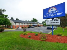 Burnsville Inn & Suites