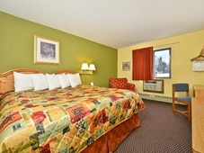 Burnsville Inn & Suites