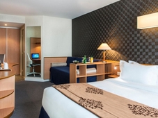 BEST WESTERN Plus Paris Val de Bievre