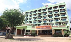 Vansana Riverside Hotel