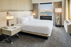 DoubleTree by Hilton Hotel & Suites Jersey City