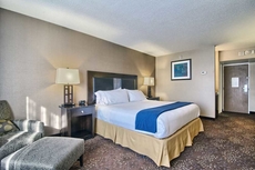 Holiday Inn Express Detroit-Birmingham, an IHG Hotel