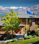 Wanaka Springs Lodge