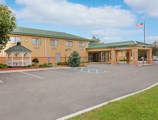 Days Inn by Wyndham Latham Albany Airport