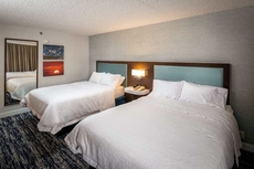 Hampton Inn Long Island / Commack