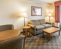 Comfort Suites