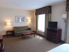 Hampton Inn & Suites Cleveland Mentor