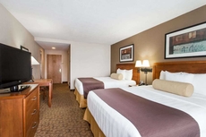 Days Inn & Suites by Wyndham Fort Pierce I-95