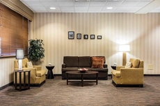 Quality Suites Lake Wright - Norfolk Airport